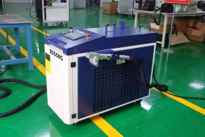 เครื่องทำความสะอาดไฟเบอร์เลเซอร์ Bogong Bogong Bgc Bibo 2000w 3000w ประสิทธิภาพสูง สำหรับกำจัดสนิมโลหะและอะลูมิเนียมด้วยน้ำ - Product Image 3