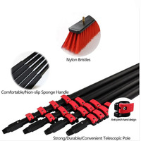 Perche télescopique en fibre de carbone pour nettoyage de panneaux solaires, alimentée en eau, avec brosse intégrée pour panneaux solaires ajustables
