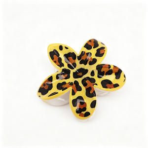 Pinces à cheveux imprimées UV motif léopard et fleur de frangipanier, pinces à mâchoires florales colorées antidérapantes pour femmes et filles - Product Image 6