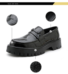 Mocassini da Uomo con Suola Goffrata e Plateau, Scarpe Comode per Uso Quotidiano e Attività all'Aperto - Product Image 2