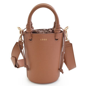 Sac à main en cuir PU végétalien de luxe personnalisé OEM à bas quantité minimale de commande pour les femmes sac à bandoulière minimaliste sac seau de mode pour dames - Product Image 2