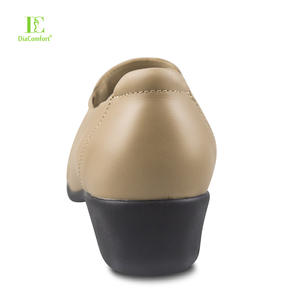 Diacomfort <span class=keywords><strong>Chaussures</strong></span> <span class=keywords><strong>de</strong></span> <span class=keywords><strong>sécurité</strong></span> <span class=keywords><strong>orthopédiques</strong></span> pour femmes avec <span class=keywords><strong>semelles</strong></span> d'hiver en cuir imperméable pour le soutien <span class=keywords><strong>de</strong></span> la voûte plantaire supérieure-Tissu en caoutchouc EVA - Product Image 4