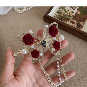 Versatile frangia farfalla mollette per capelli da donna di lusso con fiori di rosa alla moda coreana eleganti accessori per capelli per ragazze