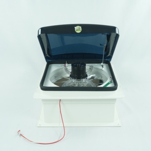 Nouveau design de ventilateur de toit pour <span class=keywords><strong>camping</strong></span>-<span class=keywords><strong>car</strong></span> remorque <span class=keywords><strong>camping</strong></span>-<span class=keywords><strong>car</strong></span> <span class=keywords><strong>camping</strong></span>-<span class=keywords><strong>car</strong></span> pièces de <span class=keywords><strong>carrosserie</strong></span> sans lumière LED ventilateur ventilateur - Product Image 4