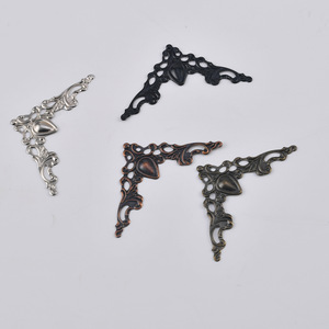 Hollowed Out Triangular Metal Decorations Antique Bronze Red Bronze <b>Silver</b> Black Carbon Steel For Gift Box Packaging Decoration - Product Image 3