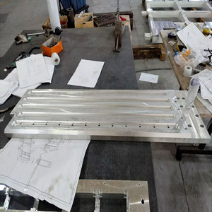 โต๊ะเครื่องจักรซีเอ็นซีสำหรับงานกัดแผ่นขนาดใหญ่ 4200 มม. ขนาดสูงสุด ศูนย์เครื่องจักรกลแบบกำหนดเองสำหรับชิ้นส่วนโลหะ - Product Image 4