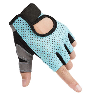 Wholesale Custom Breathable Training Fitness Bodybuilding Gym Weight Lifting Fingerless Gloves for Women - Product Image 6