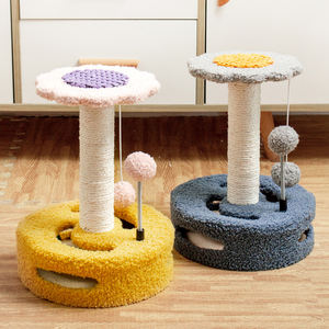 Moderno Tiragraffi per Gatti in Corda di Sisal Flessibile da Appendere, Palo da Arrampicata con Giocattolo a Sfera - Product Image 2