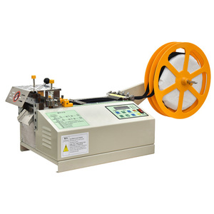 Máquina de corte de cintas por calor totalmente automática para correas y telas no tejidas - Product Image 1