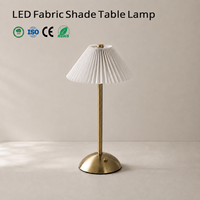 Lampe de table LED rechargeable avec abat-jour en tissu plissé, interrupteur tactile, batterie 1800 mAh, puissance 1,2 W et lumière 2700-4000 K