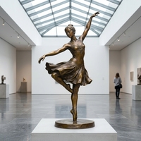 Sculpture de danseuse de ballet classique grandeur nature en bronze coulé, sculptée à la main, pour cour et théâtre, directement de l'usine