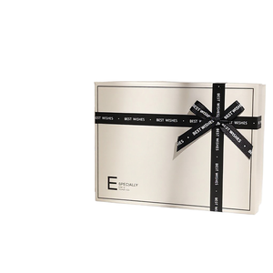 Elegante Caja de Regalo Rectangular Beige con Cinta de Satén Negra e Impresión de Eslogan para Cosméticos, Joyería, Envoltura de Regalos de San Valentín - Product Image 1