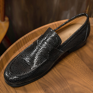 Chaussures habillées classiques italiennes noires à lacets en cuir de vachette de luxe de haute qualité pour hommes, idéales pour la vente en gros et les soirées. - Product Image 4