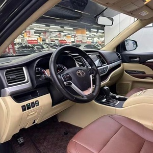 Toyota Highlander 2.0T AWD Elite <span class=keywords><strong>7</strong></span> <span class=keywords><strong>places</strong></span> 2015, une voiture d'occasion abordable - Product Image 6