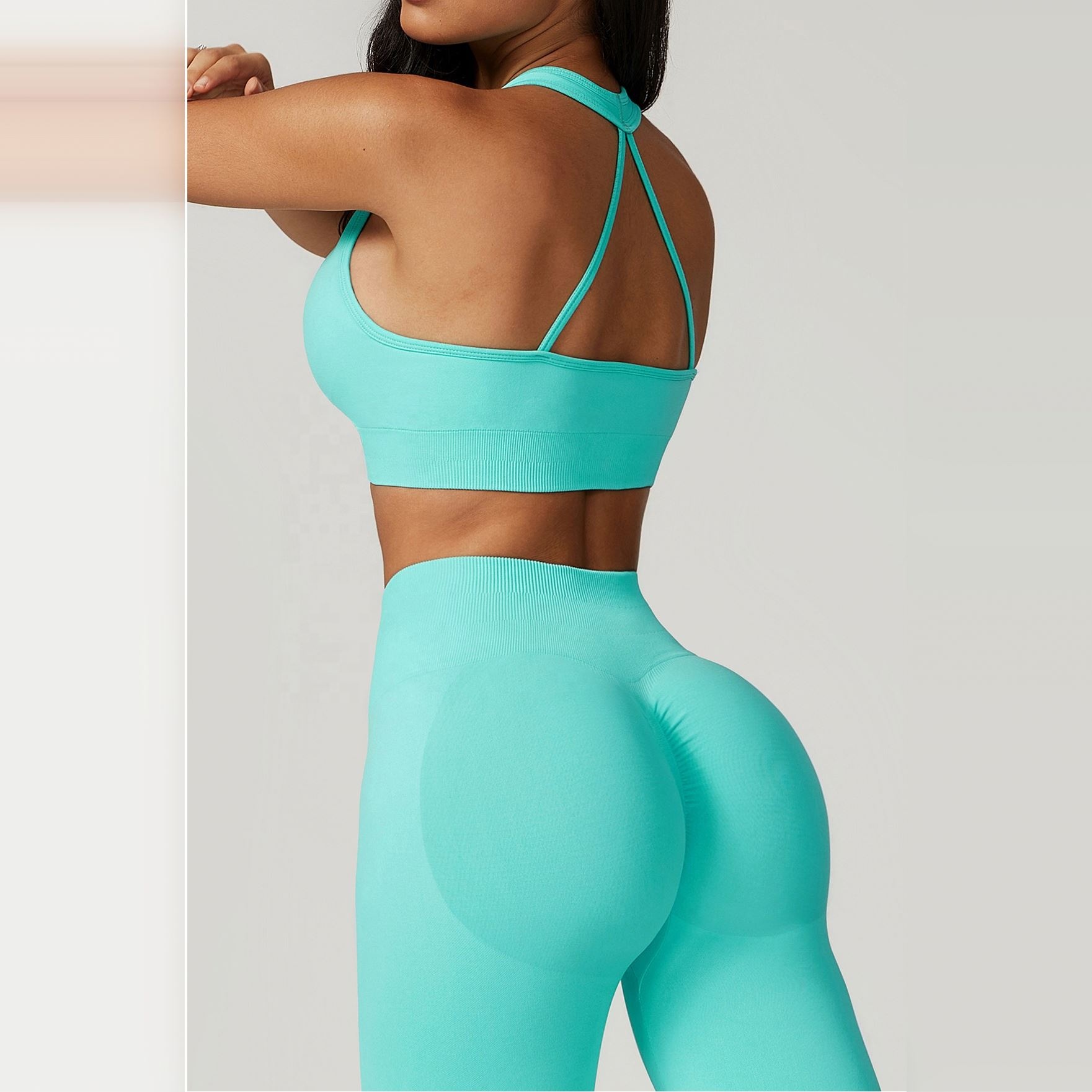 Women's Low-Impact Yoga Sports Bra Breathable Sweat-Wicking Stretchy Workout Top with Reversible Print Four-Way Stretch