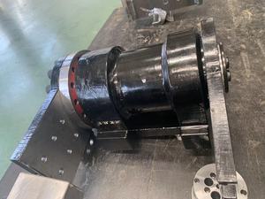 GJRA900 OEM Actionneur Rotatif Hydraulique à Roulement Central, Rotation à 180 Degrés pour Excavatrices de 2-3 Tonnes, Attelage Rapide Inclinable, Tiltrotateur - Product Image 3
