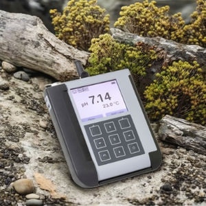 Analyseur multiparamètres Edress Liquiline CYM290 adapté aux mesures de pH/ORP, de conductivité, d'oxygène dissous et de température - Product Image 3