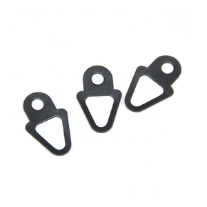 Gancio triangolare nero a 1 foro per appendere cornici con viti - Product Image 1