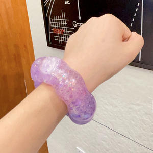 TIKTOK Offre Spéciale créatif nouveau bracelet à paillettes en forme de TPR pincement adultes enfants <span class=keywords><strong>loisirs</strong></span> décompression nouveauté cadeau jouet - Product Image 2