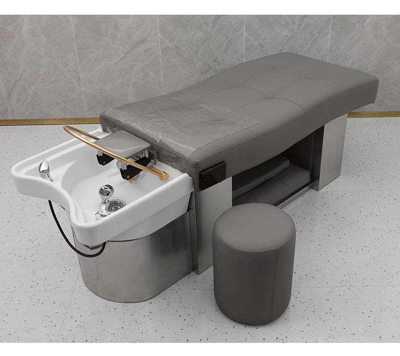 สีเทาเข้ม