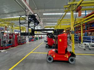 Meest populaire Xinchaoyue XCY-J38 vierwiel aangedreven telescopische hoogwerker met automatische loopfunctie, dieselmotor, 40,4 m werkhoogte - Product Image 6