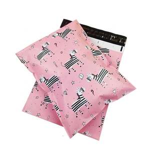 Emballage d'expédition par courrier en tissu, emballage d'expédition en plastique, pochettes poly en plastique personnalisées roses, sacs d'expédition imprimés - Product Image 2