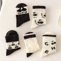 Konlee haute qualité femmes unisexe personnalisé jacquard décontracté tube coton drôle chaussette dessin animé motif tricot motif équipage chaussettes