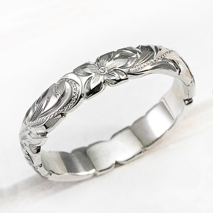 Anello in Lega con Rosa Fluttuante, Regalo Classico per Matrimonio, Fede Nuziale Unisex, Design Floreale Elegante per Uso Quotidiano - Product Image 1