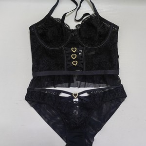 <b>Sexy</b> Hollow Out Embroidery Lace Women's Lingerie <b>Set</b> Wholesale Good Quality Fishbone Bra and Panty <b>Set</b> - Product Image 4