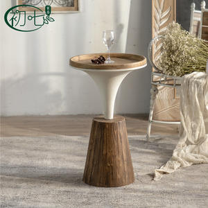 Mesa de centro redonda de madera maciza Wabi Sabi The Seventh Day, hecha a mano, para sala de estar o tienda de té - Product Image 1