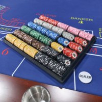 Organisateur de jetons de luxe en ABS renforcé, 600 pièces, résistant aux chocs, conception à fentes profondes, accessoire de matériel pour table de jeu de tournoi