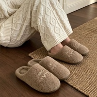 XIXITIAO Pantoufles rétro brodées en coton unisexe, chaudes et moelleuses pour l'hiver, pour couple, antidérapantes, pour la maison, en peluche, prêtes à l'emploi (RTS)