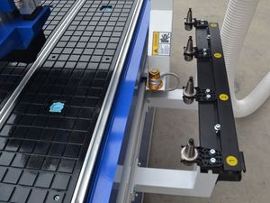 छोटी सी सी सी मशीन 6090 एटीसी लकड़ी राउटर एनएससी स्टूडियो सिंटेक हाइब्रिड सर्वो मोटर विज्ञापन के लिए 24x36 - Product Image 4