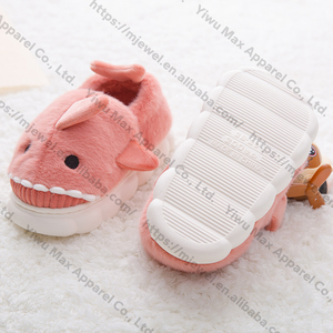 Chaussons de maison en peluche Fuzzy Concha Cozy <span class=keywords><strong>Shark</strong></span> pantoufles d'hiver unisexe - Product Image 5