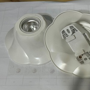 Wenzhou Ceiling <b>Light</b> Fixture E27 Plastic <b>Surface</b> <b>Mount</b> <b>Led</b> Lamp Holder With Switch Control 1 Year Warranty - Product Image 3