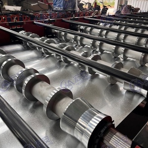 Máquina Hidráulica de Alta Eficiencia para el Corte y Conformado de Paneles de Techo de Acero con Motor y Bomba - Product Image 2