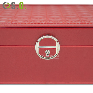 Boîte de rangement à bijoux de voyage portable en cuir PU rose personnalisée, élégante, pour boucles d'oreilles, colliers, organiseur de bijoux pour fille - Product Image 1
