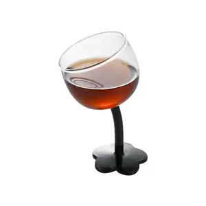 2023 New design cute tilting flowers creative glass goblets vintage French champagne glass wine