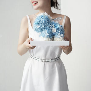 Caja de regalo de San Valentín para siempre inmortal preservada Rosa Hortensia <span class=keywords><strong>unicornio</strong></span> flor eterna en caja de acrílico - Product Image 3