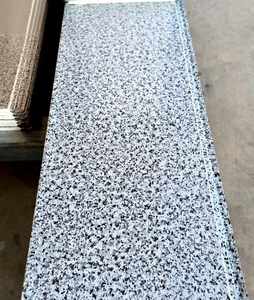 Panneau sandwich en PU sculpté en métal moderne, ignifuge, pour les murs extérieurs des maisons préfabriquées, revêtement, matériau de construction écologique - Product Image 1