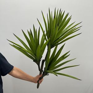 Plante artificielle Meng Jie à trois branches, plante décorative à feuilles vertes pour l'aménagement intérieur - Product Image 2