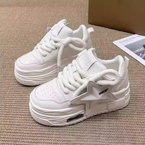 Tendances Mode Printemps-Automne 2026 Nouvelle Collection Baskets Confortables à Semelle Épaisse et Imprimé Étoiles pour Femme Baskets Blanches pour Femme - Product Image 3
