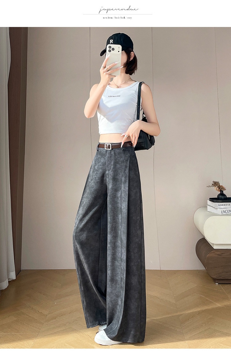 Grigio inchiostro, stile classico.