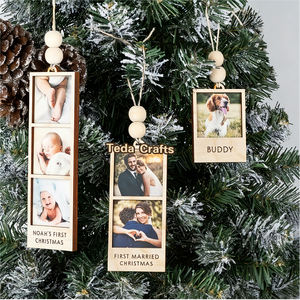 Cadre photo miniature en bois personnalisé et minimaliste - Cadre pour mon premier anniversaire - Affichage de photos pour couple de jeunes mariés et famille - Product Image 4