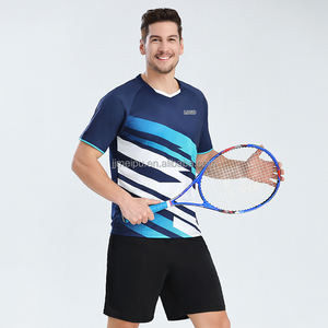 เสื้อฟุตบอลฤดูร้อนคุณภาพสูงสำหรับทุกเพศ สามารถปรับแต่งได้ตามต้องการ รับผลิตแบบ OEM ชุดกีฬาฟุตบอล เน็ตบอล แบดมินตัน - Product Image 2