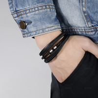 Bracelet pour homme de style européen et américain 2025, bracelet multi-rangs tressé à la main, bracelet simple en acier inoxydable et en cuir