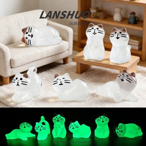 ตุ๊กตาแมวเรซิ่น Lanshuo ของตกแต่งขนาดเล็ก 3 มิติ พร้อมไฟ น่ารัก สไตล์ฮาโลวีน สำหรับของขวัญงานฝีมือตกแต่งโต๊ะทำงานธีมไก่ - Product Image 5