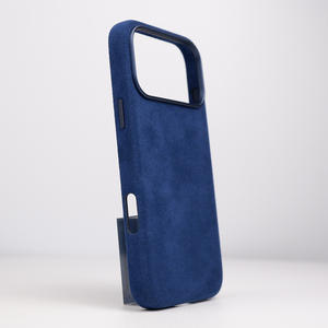 <span class=keywords><strong>Coque</strong></span> de téléphone en cuir véritable de luxe bleu en matériau <span class=keywords><strong>Alcantara</strong></span> client adaptée à l'<span class=keywords><strong>iPhone</strong></span> 17 <span class=keywords><strong>Pro</strong></span> Max - Product Image 5