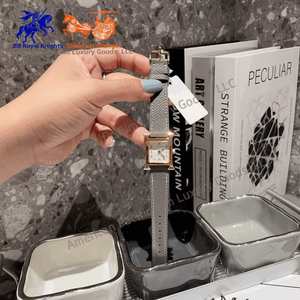 Montre de luxe pour femme H Brand, mouvement à quartz japonais, cadran à aiguilles, bracelet en cuir italien, résistance à l'eau 10 bars - Product Image 2
