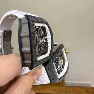 Montre automatique de sport haut de gamme pour homme, personnalisée, de haute qualité, avec boîtier en fibre de carbone 055, mouvement ajouré. - Product Image 4